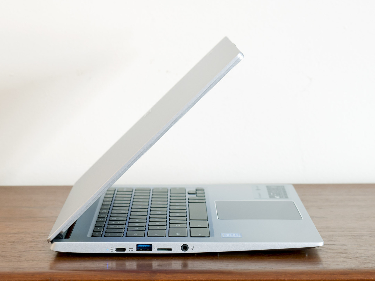 Acer Chromebook 514 - Left Edge